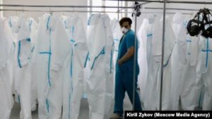 Koronavirusla döyüşən həkimlərin dramı: çoxsaylı ölümlər, depressiya, qorxu...